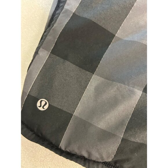 Lululemon Groovy Run Shorts Black Plaid Size 8 - Picture 4 of 6